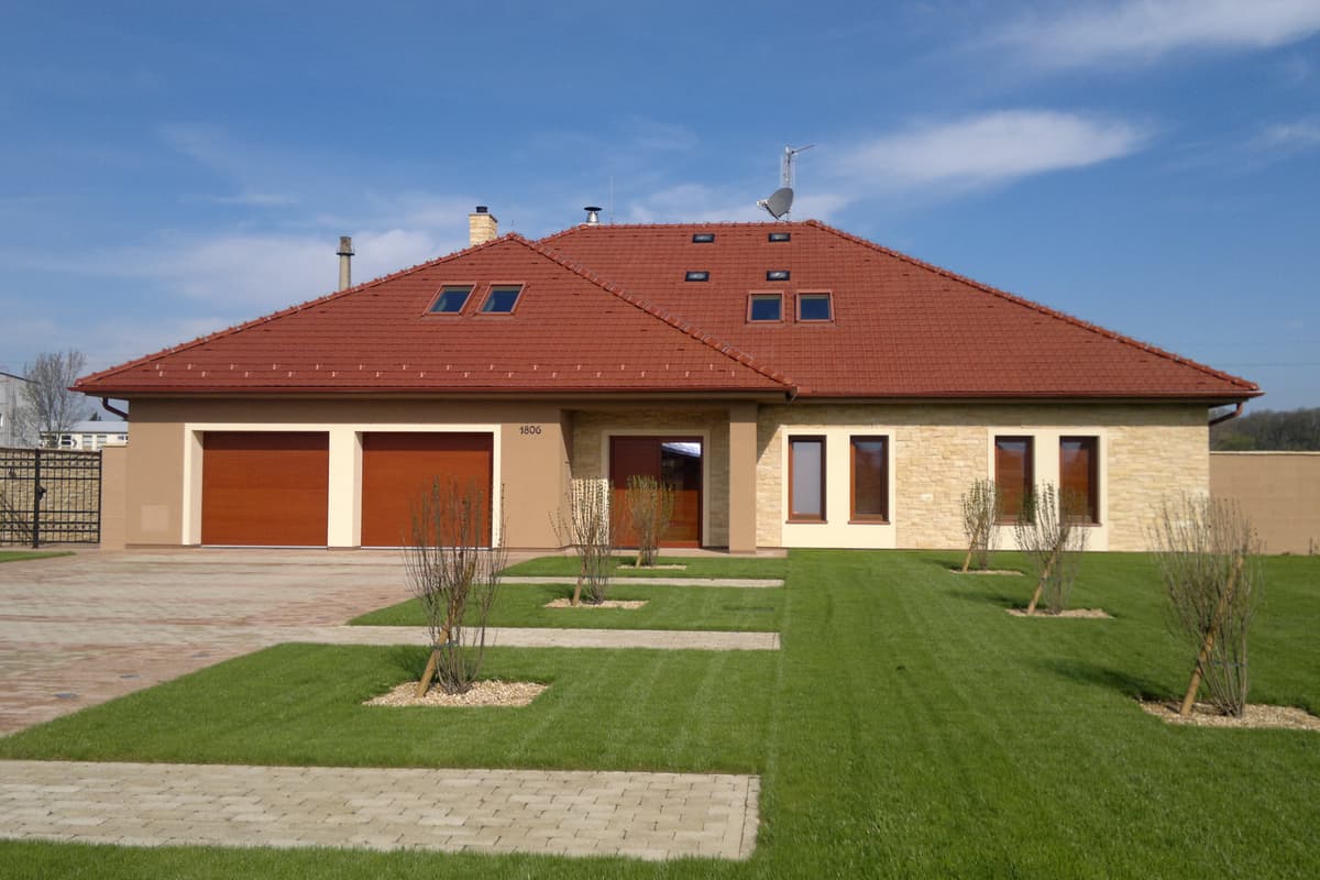 Rodinný dům s dvojgaráží