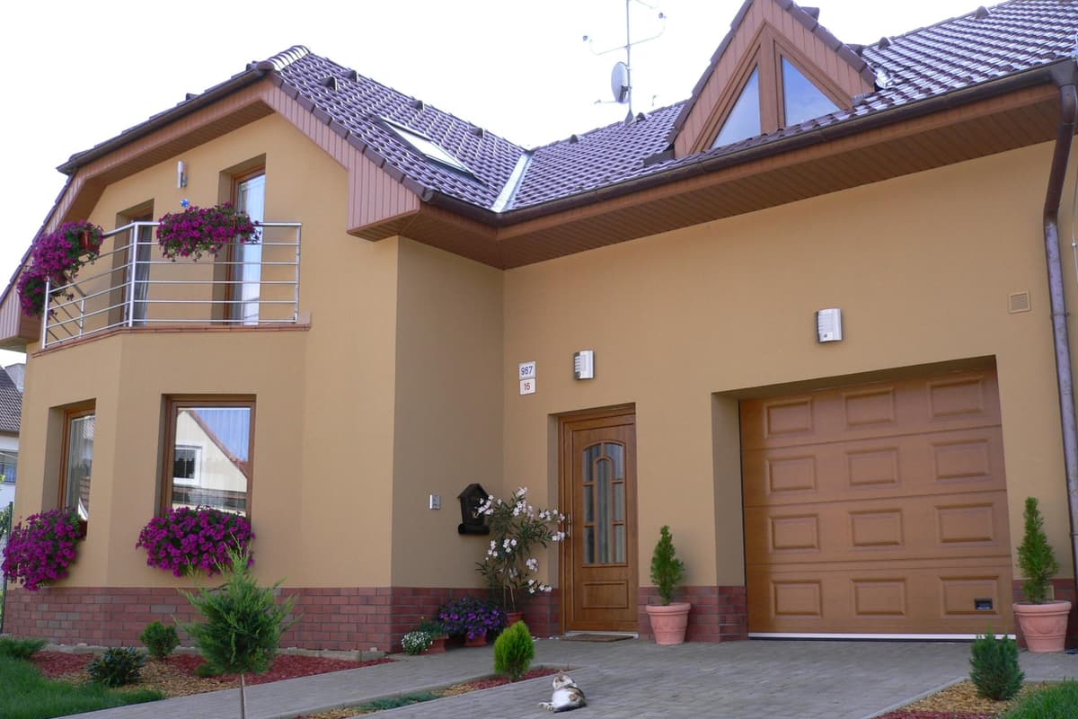 Dvoupodlažní rodinný dům s garáží